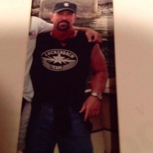 Meet your Posher, Dennis